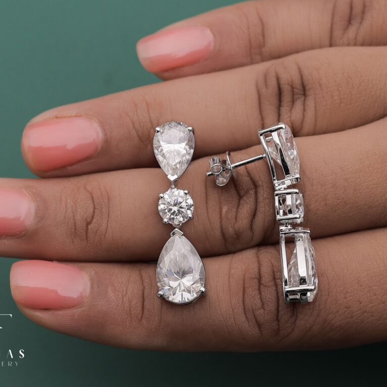 10.63 Ct Pear Diamond Hanging Earing