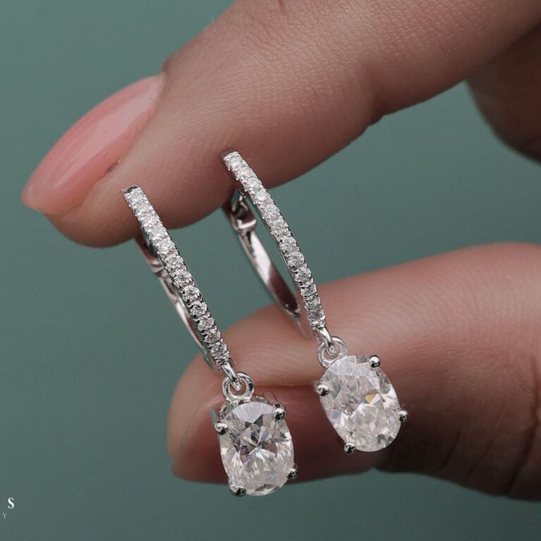 1.168 Ct Owl Diamond Hoop Earing